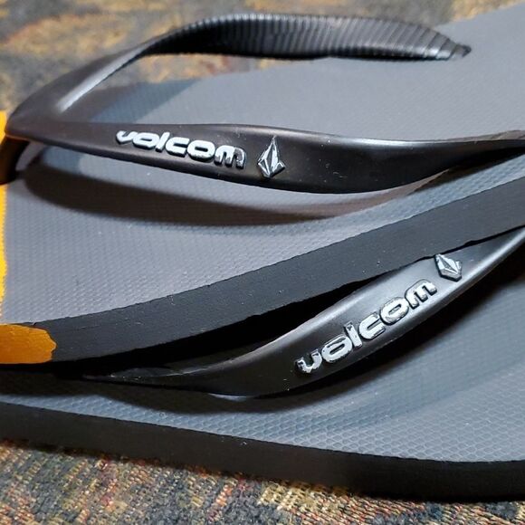 Volcom Flip Flop Sandals Orange and Charcoal Grey Size 10/11 - Picture 3 of 6